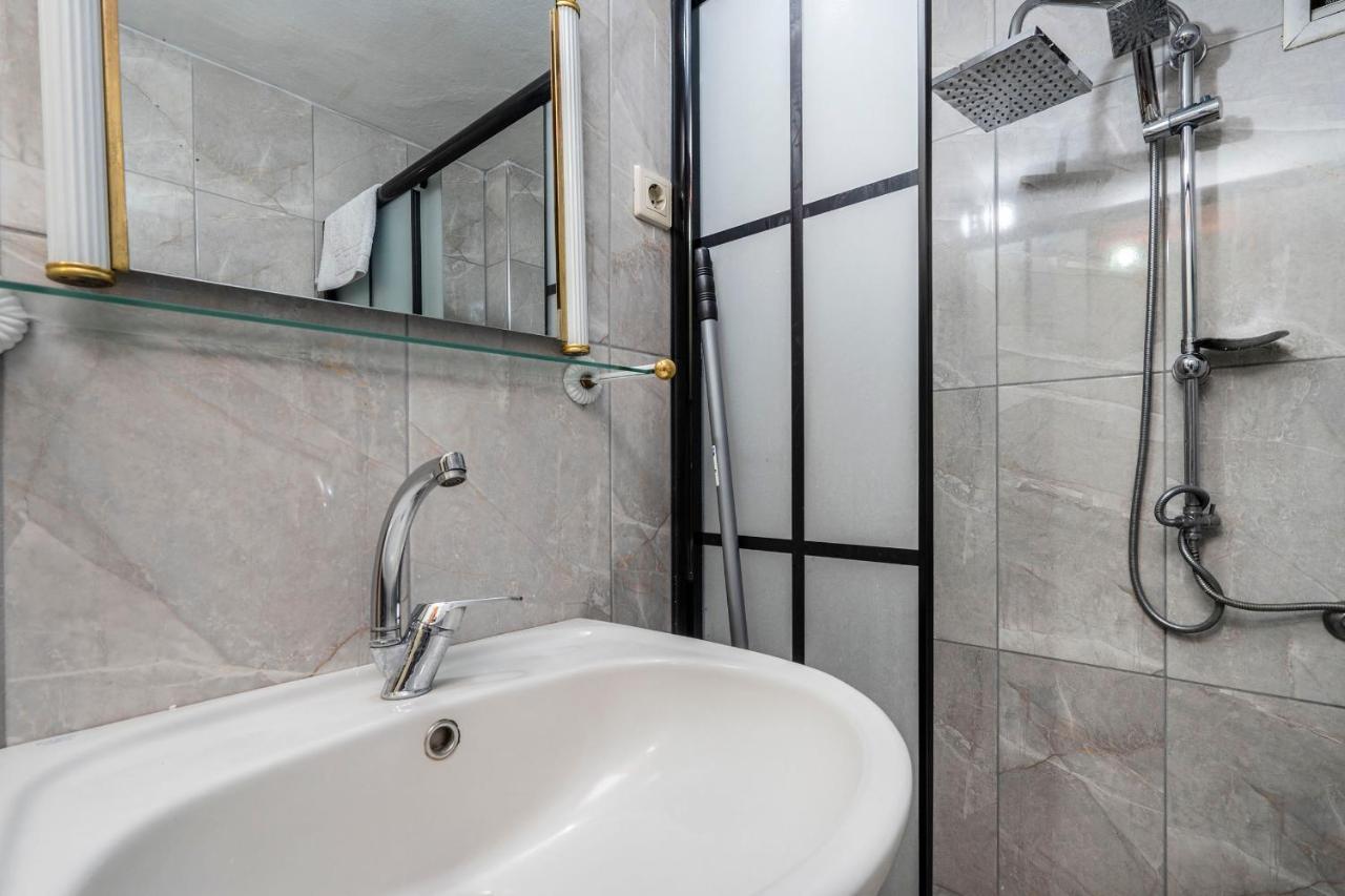 Downtown Core 3 Bedroom Fully Equipped 부루사 외부 사진